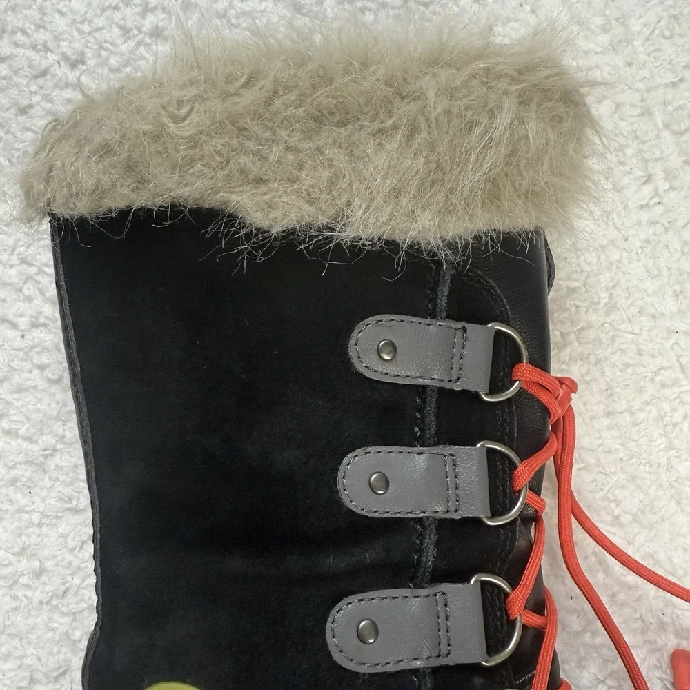 Sorel Joan of Artic Waterproof Boots Orange Black Faux Fur‎ size 5 Youth/ 7 WMN